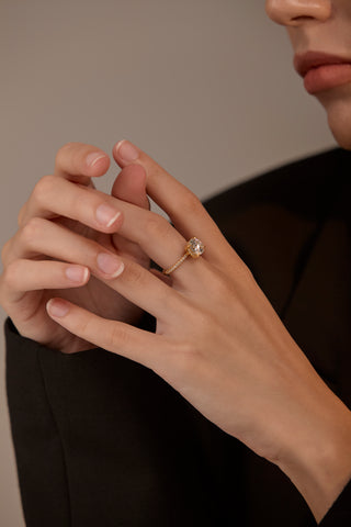 Hidden Halo Round Ring